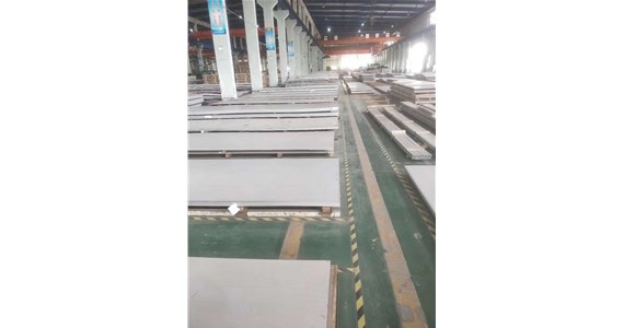 【太原不銹鋼板廠家】解析：不銹鋼產(chǎn)品作為將建筑材料的優(yōu)勢有哪些？