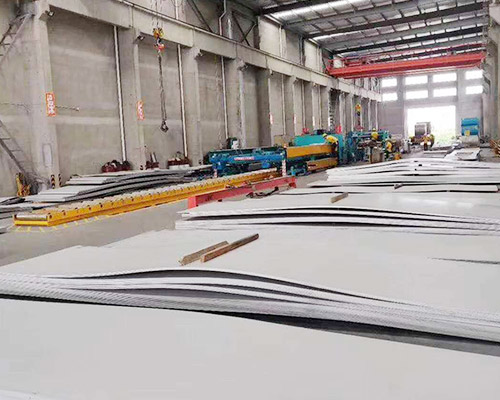 山西保瑞和物貿(mào)公司為你專(zhuān)業(yè)分享，山西鍍鋅鋼管的應(yīng)用范圍與特點(diǎn)介紹？